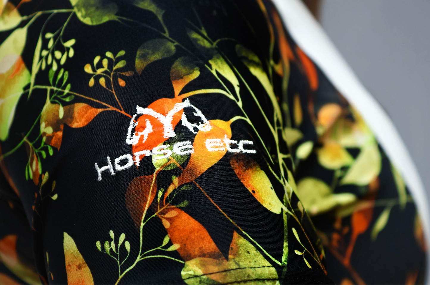 Horse ETC Show Shirt x White Rectangular Print